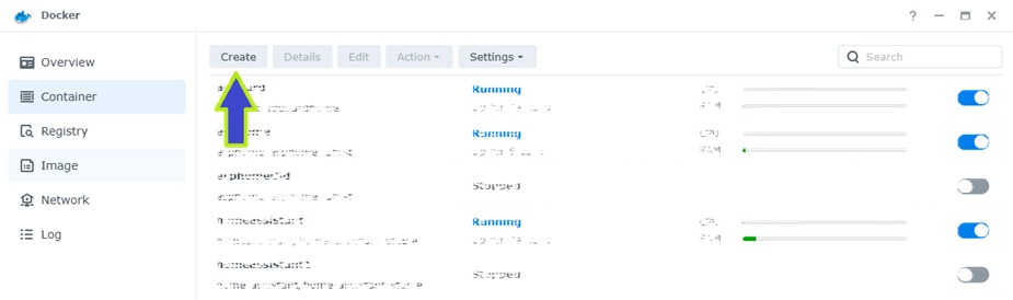 docker add container